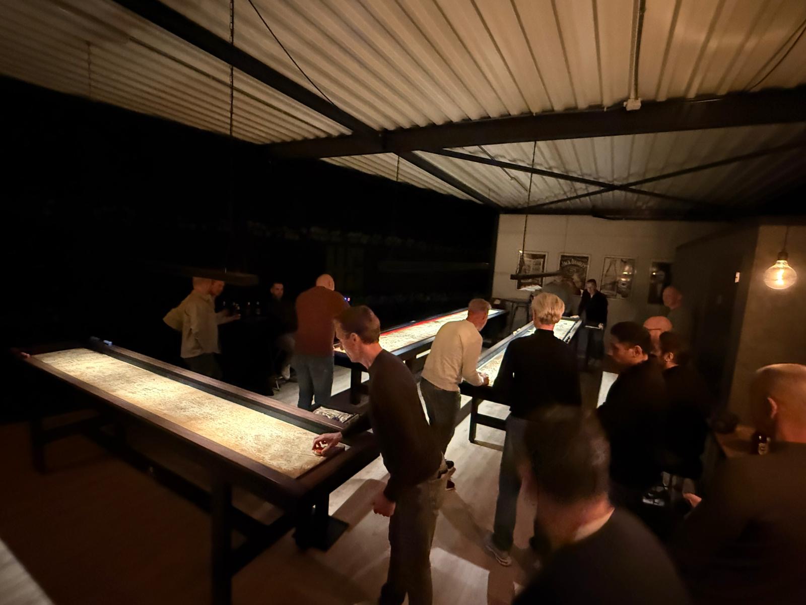 Mensen aan het shufflen