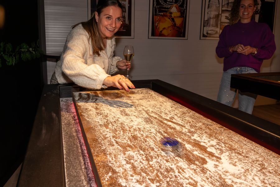 Holland shuffle  shuffleboard  type "Rembrandt"